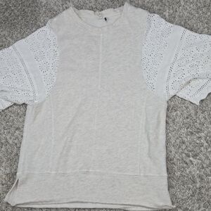 Akemi + Kin Anthropologie Nell Eyelet Sleeve Sweatshirt Boho Scallop XS Grey Whi
